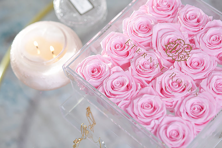 Eternal Roses Madison Clear Gift Box