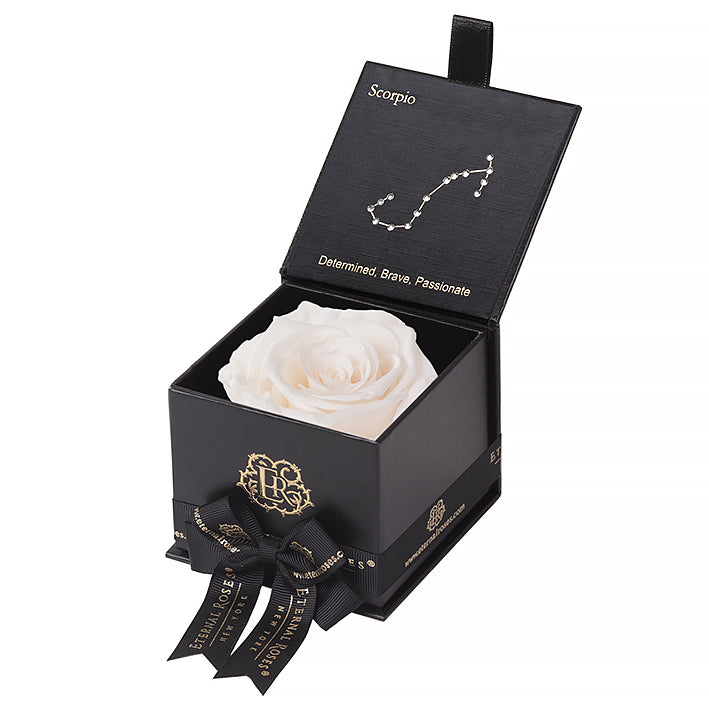 Eternal Roses Gift Box Scorpio Black, Astor Collection - Eternal Roses CA