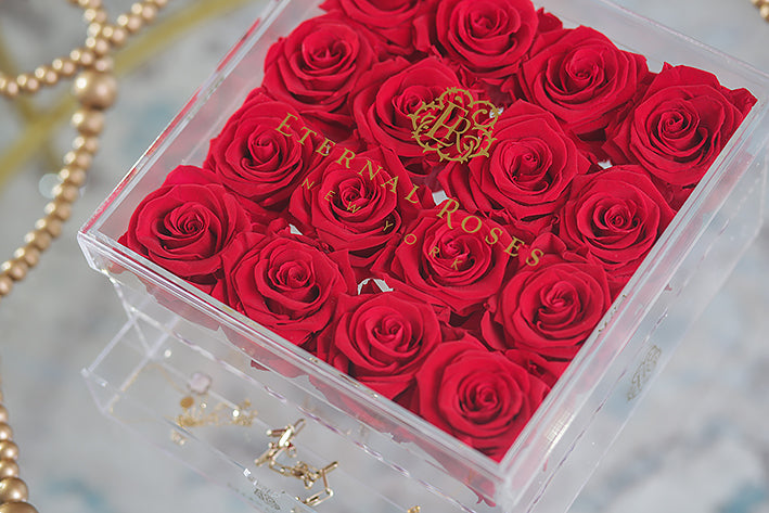 Eternal Roses Madison Sixteen Rose Gift Box